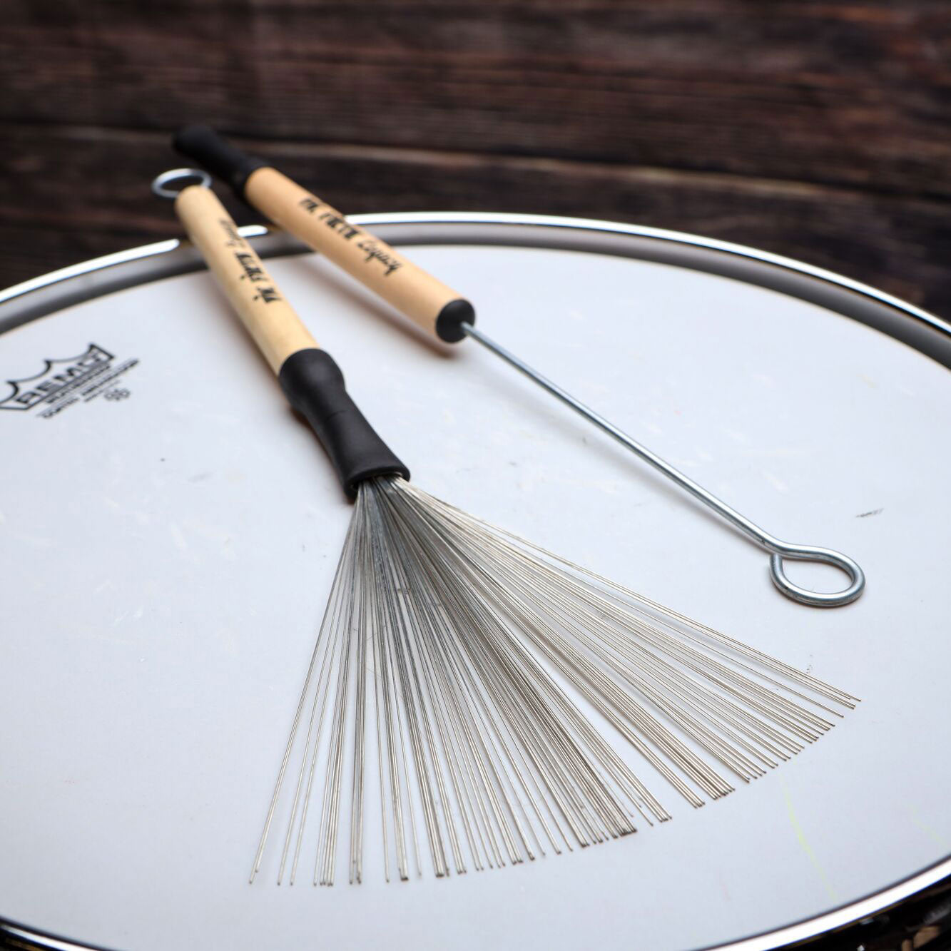vic-firth-legacy-brushes-retractable-drahtbesen-holzgriff image 6