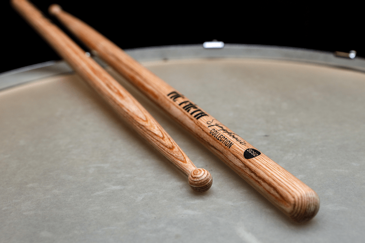vic-firth-scs2-symphonic-laminated-birch-snare-sticks-general image 5