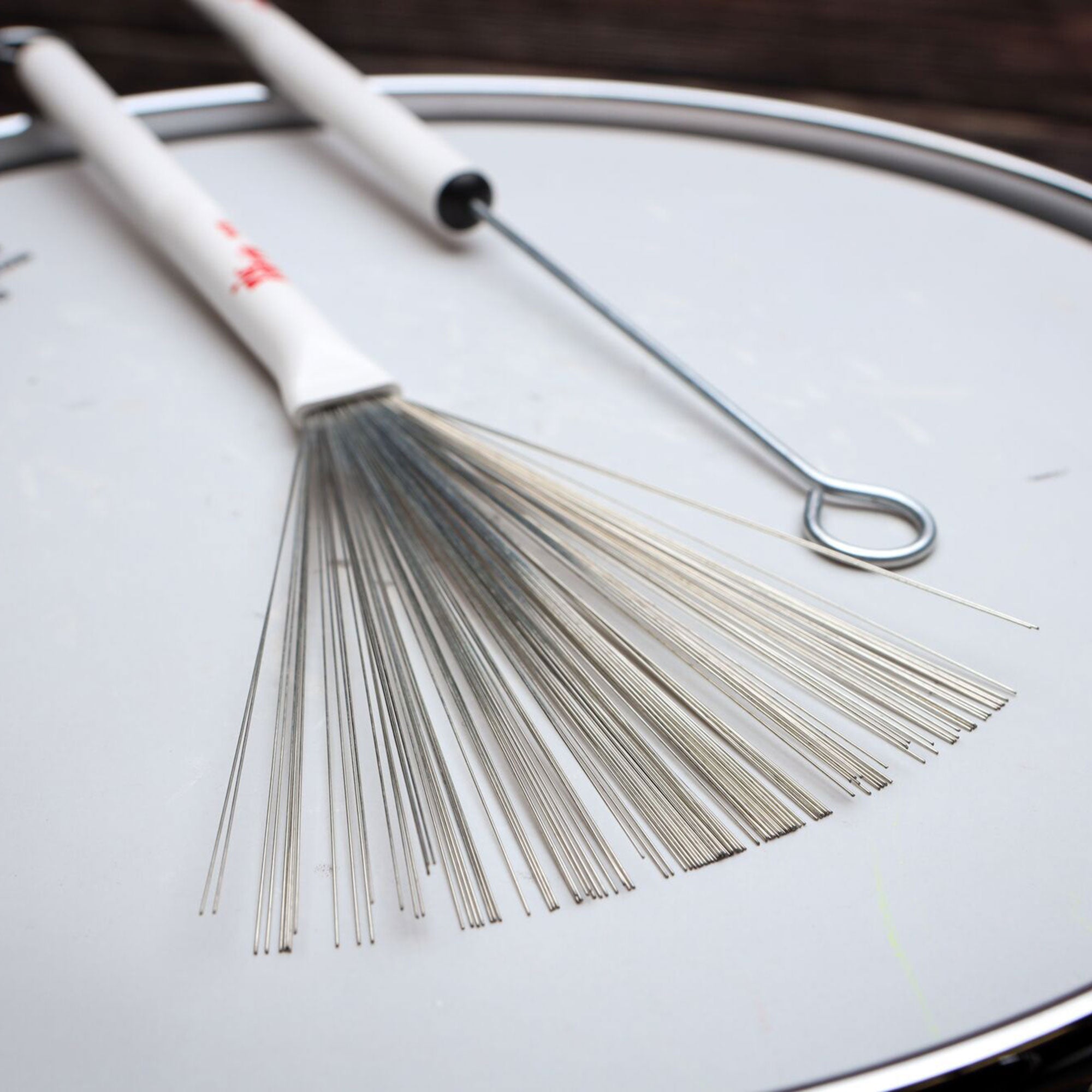 vic-firth-american-jazz-retractable-wire-brushes-besen image 6